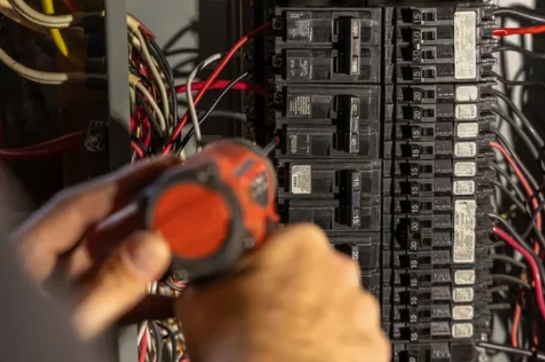 Can an Old Electrical Panel Increase Your Energy Bills